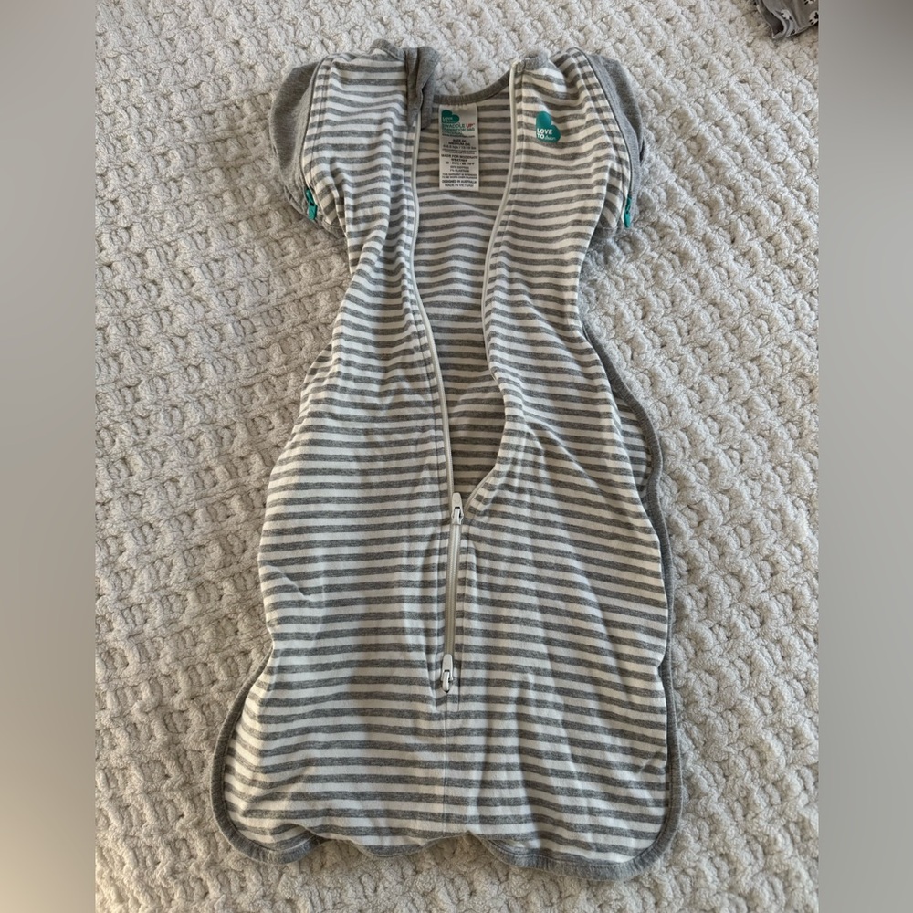 Love to Dream Striped Hands Up Swaddle Size M
